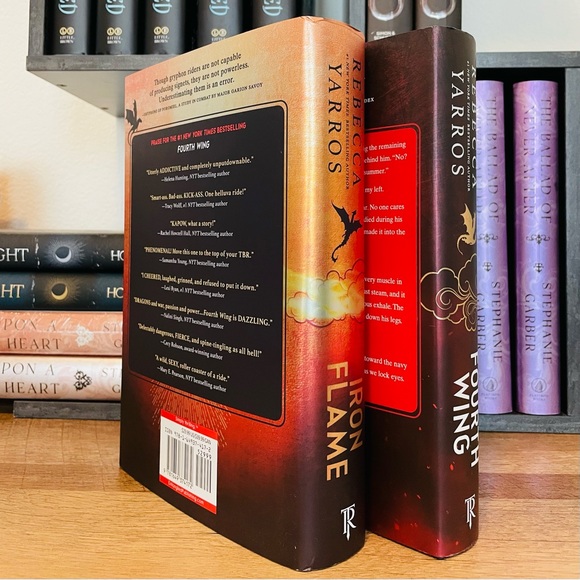 FOURTH WING Exclusive Holiday Edition + IRON FLAME - First Edition - Picture 7 of 11